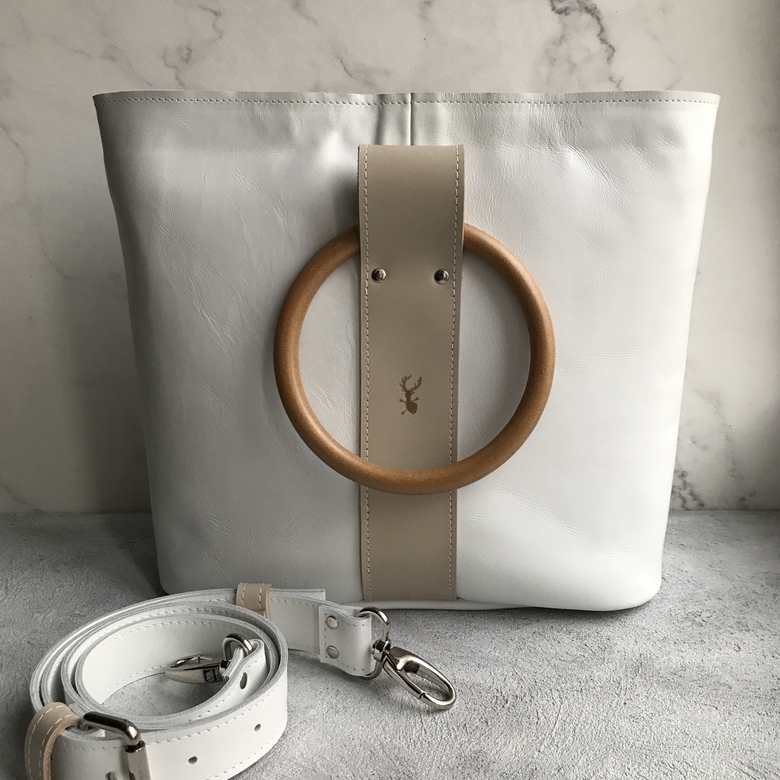 Charlotte "Белая"