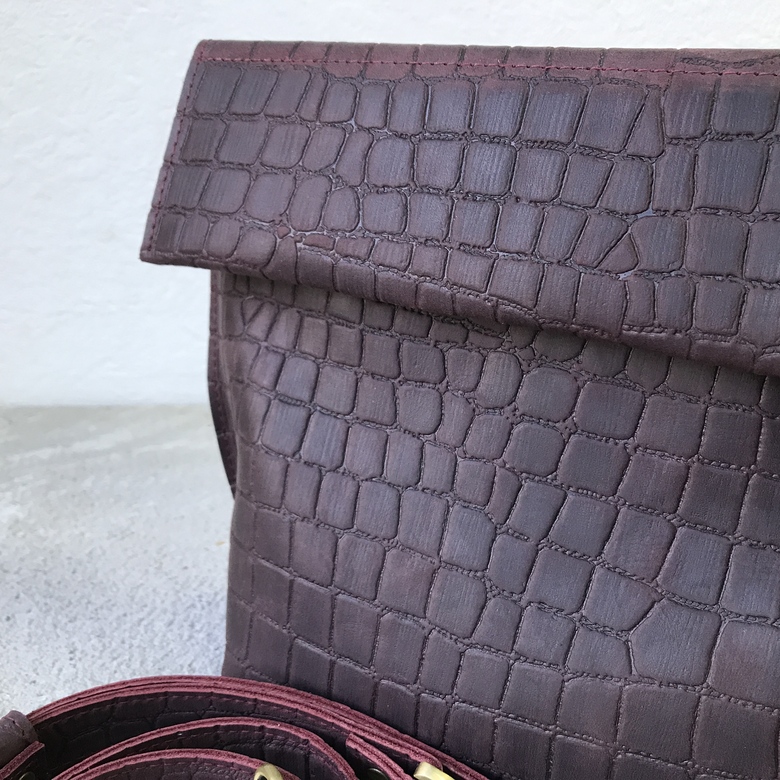 Celine - винная рептилия