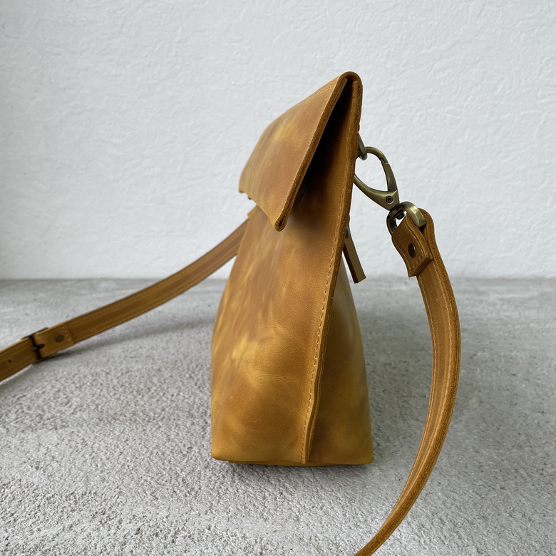 Celine - медовый крейзи хорс