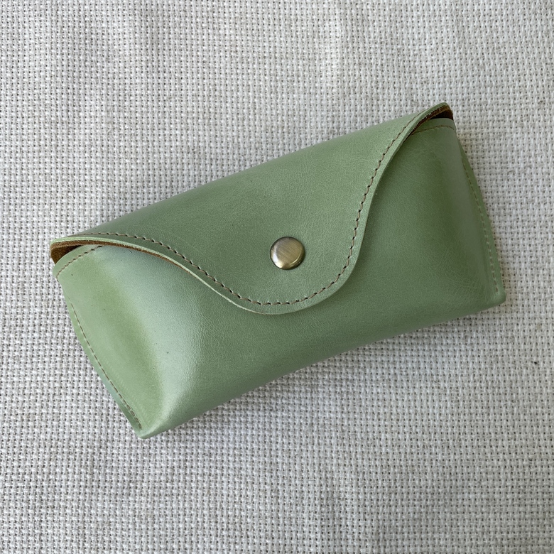 Очечник салатовый гладкий