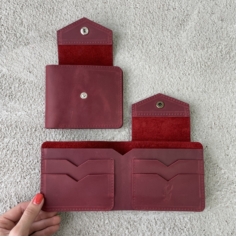 Bifold - Малиновый крейзи хорс