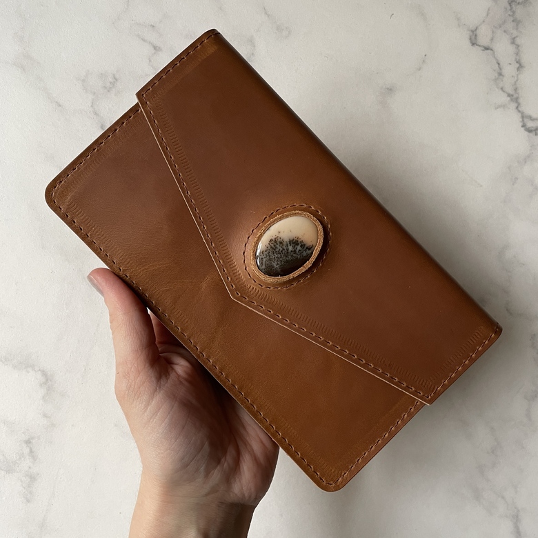 Кошелёк конверт - карамельный крейзи хорс и природный агат